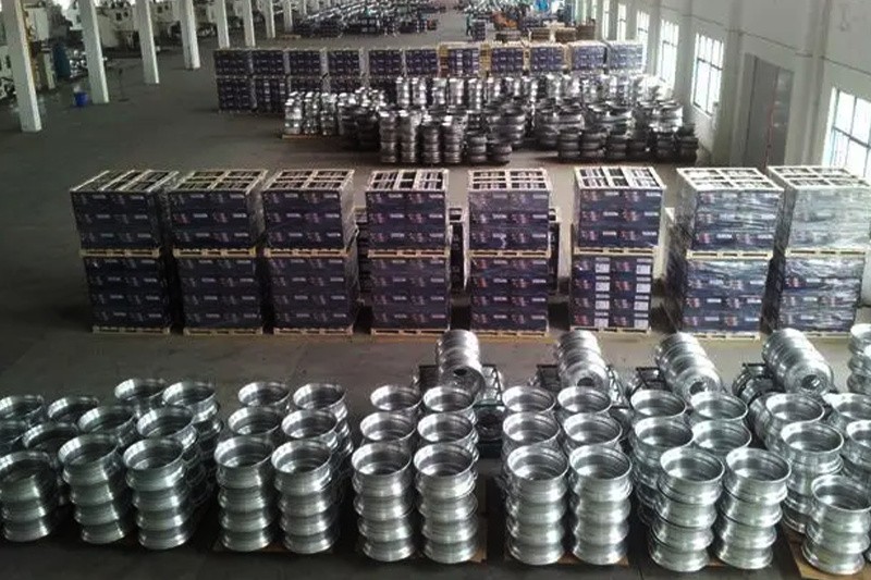 连云港宝石精密重工科技有限公司锻造铝合金车轮喷前处理